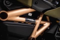 Ducati-Diavel-1260-Lamborghini-12